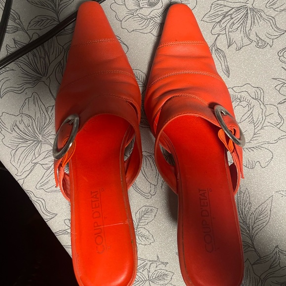 Women’s shoes - Picture 1 of 2